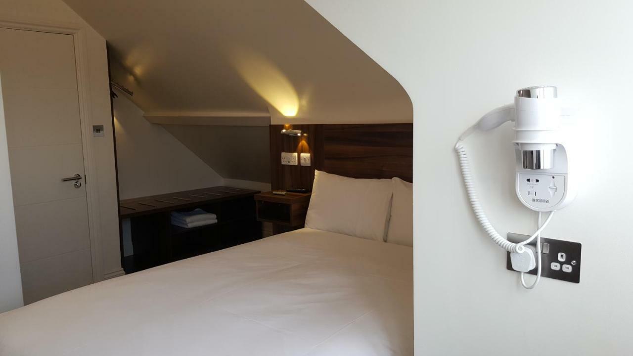 Heathrow-Windsor Guest House Slough Exterior foto