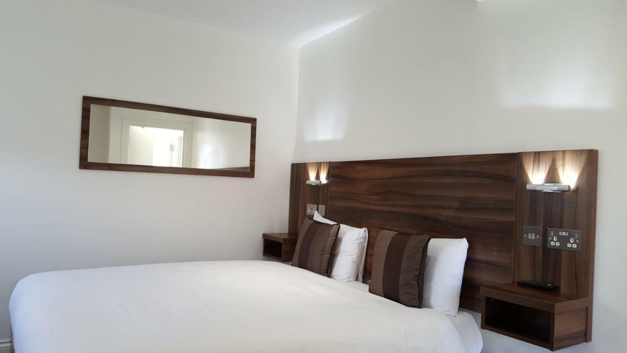 Heathrow-Windsor Guest House Slough Exterior foto
