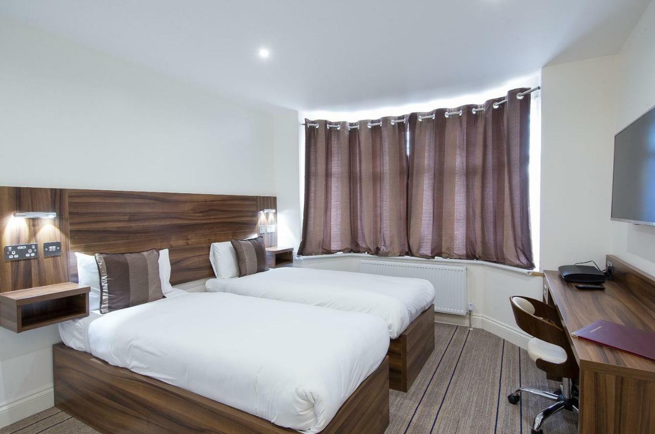 Heathrow-Windsor Guest House Slough Exterior foto