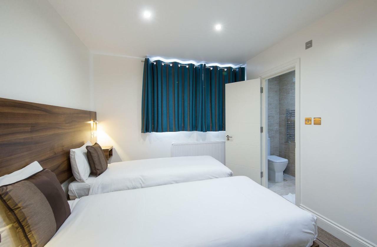 Heathrow-Windsor Guest House Slough Exterior foto